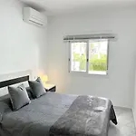 Bungalo Junto A La Piscina #prp008 Stayorihuela Апартаменты *